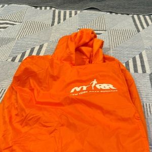 2023 NYC Marathon NYRR poncho